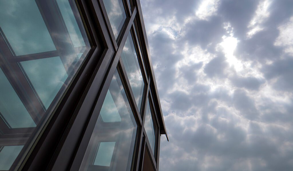 森鷹Scw60帷幕牆系統-青島玻璃屋-台灣藍鯨隔音門窗總代理