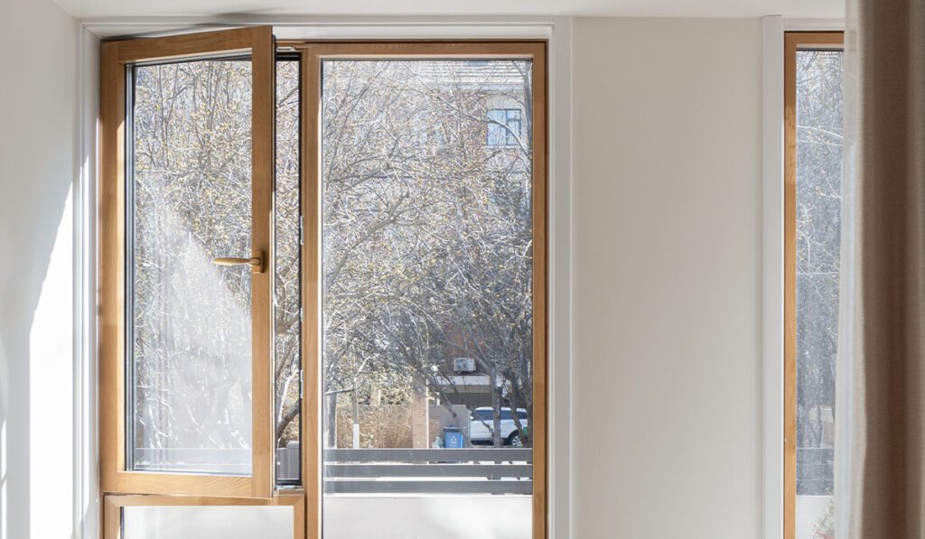 森鷹鋁包木隔音窗-N系列完工作品-N86細框鋁包木窗 台灣藍鯨獨家代理